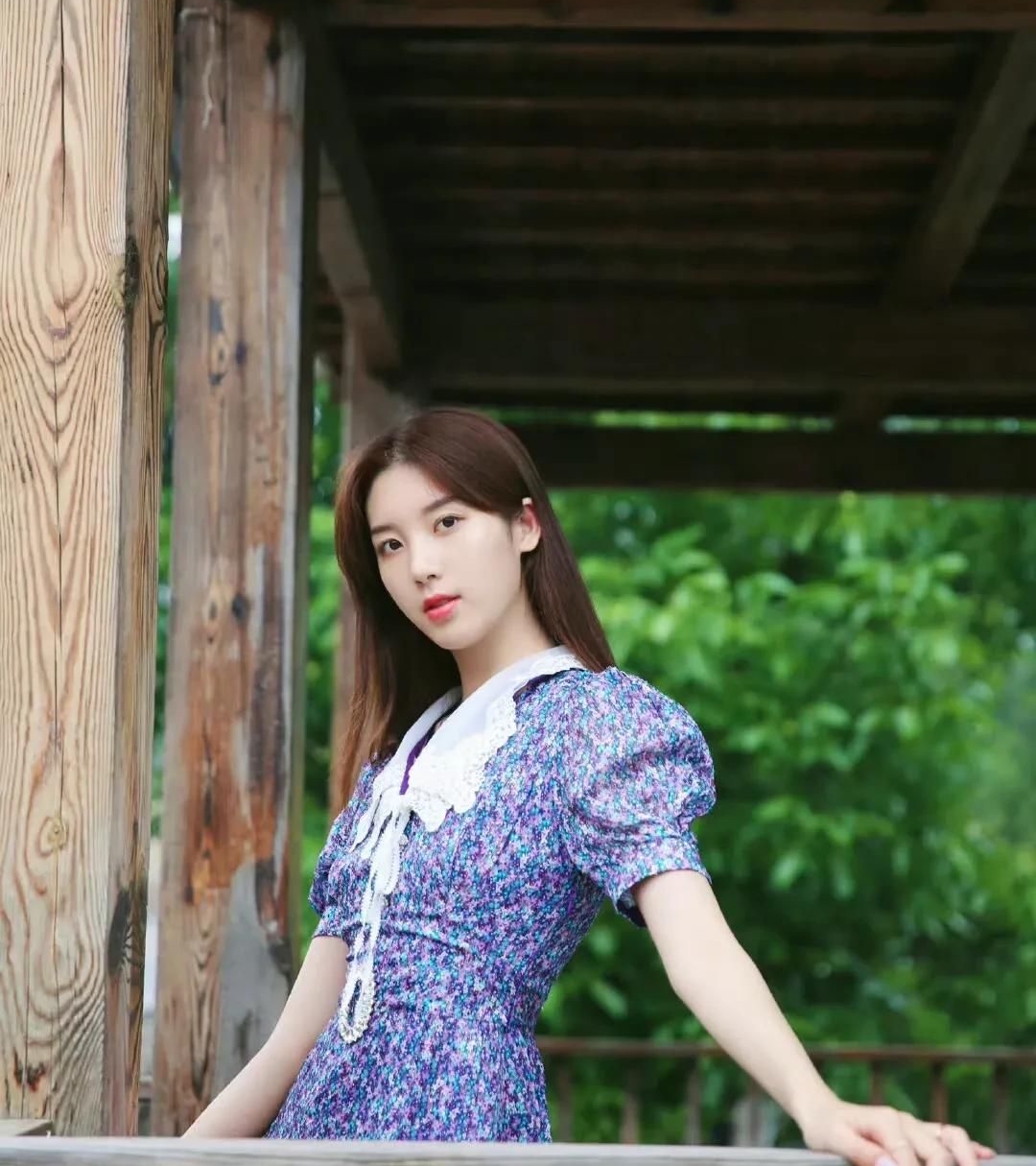 徐婉婷高清淡雅时尚写真,娇俏可人!_高清图集_新浪网