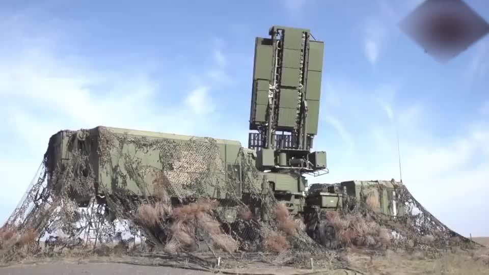疑似是俄罗斯s-400防空系统首次发射9m96型防空导弹的视频