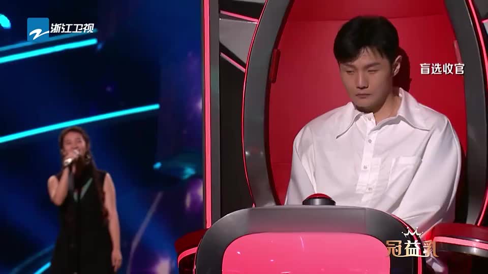 为您推荐: 中国好声音:康树龙的声音很抓人,刘安琪唱的也很棒 为您