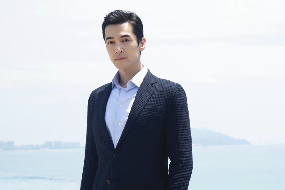 胡歌又一部新剧来了!这次他要演县长,4部作品待映堪称劳模|县委大院|孔笙|胡歌_新浪新闻