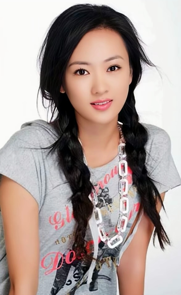 童瑶高清冷艳美照,优雅迷人!__财经头条