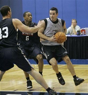 没去成篮网！别的合同都不签 三分射手原地退役休闲区蓝鸢梦想 - Www.slyday.coM