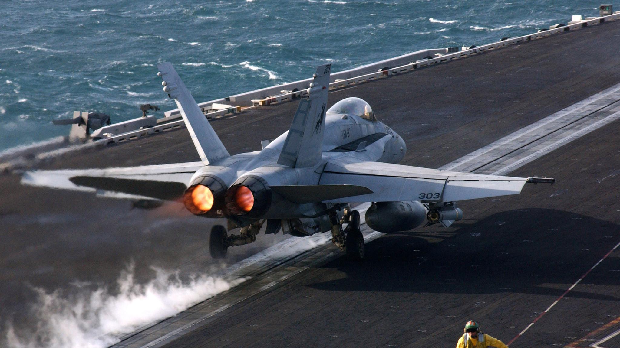 中国航母电磁弹射器首次曝光_ 第二艘国产航母实锤上电弹