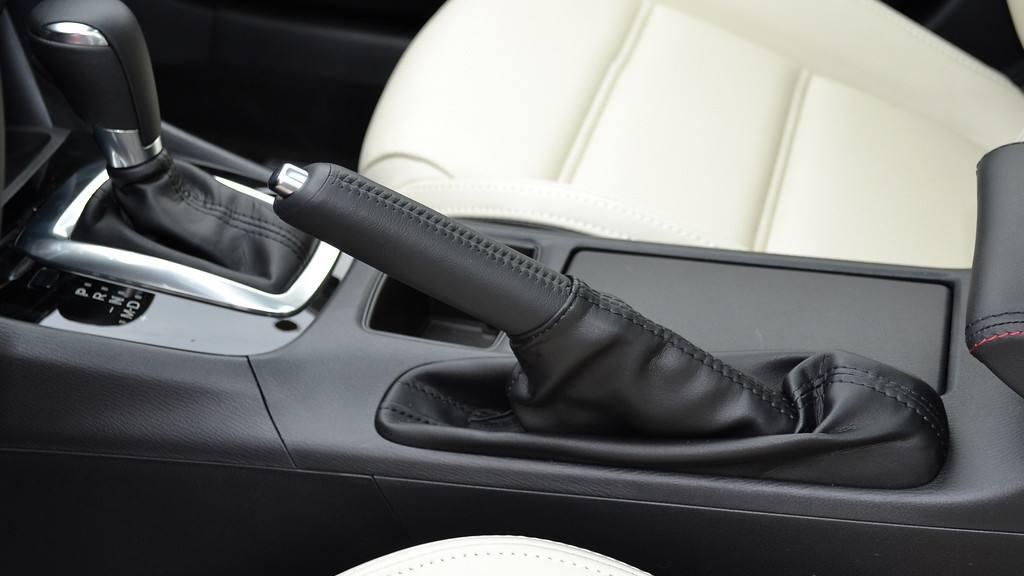 松手刹有电机打滑的声音如何维修