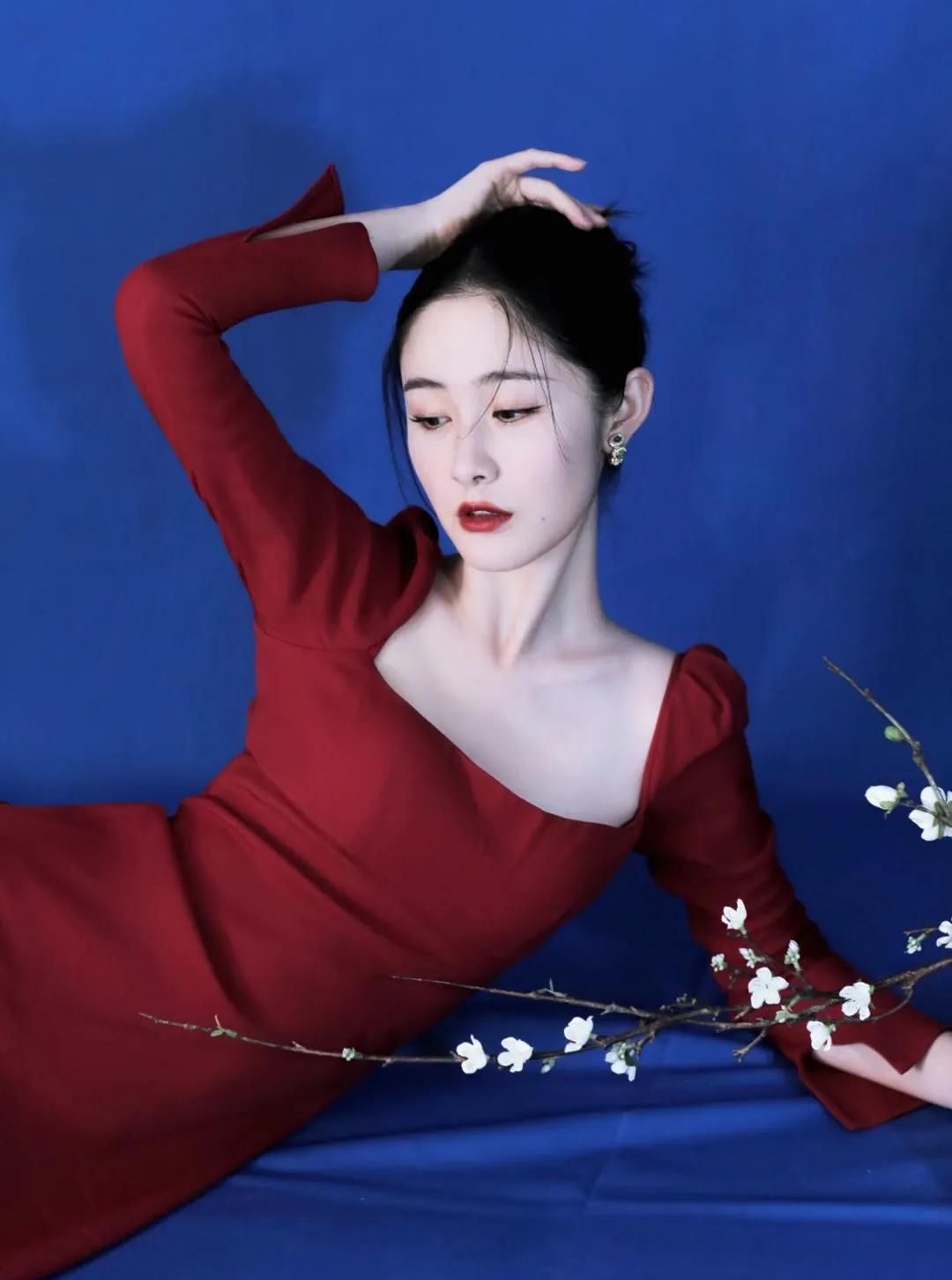 梁田粉嫩佳人优雅写真,娇俏可人!_高清图集_新浪网