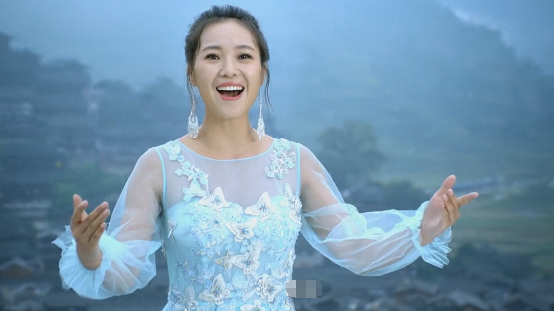 云朵才是这首歌的灵魂原唱,就连刀郎也要逊色几分,开口惊艳全场