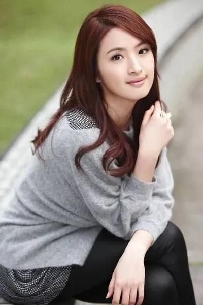 精致优雅的林依晨,惊艳迷人,温婉秀丽的写真照!_高清图集_新浪网