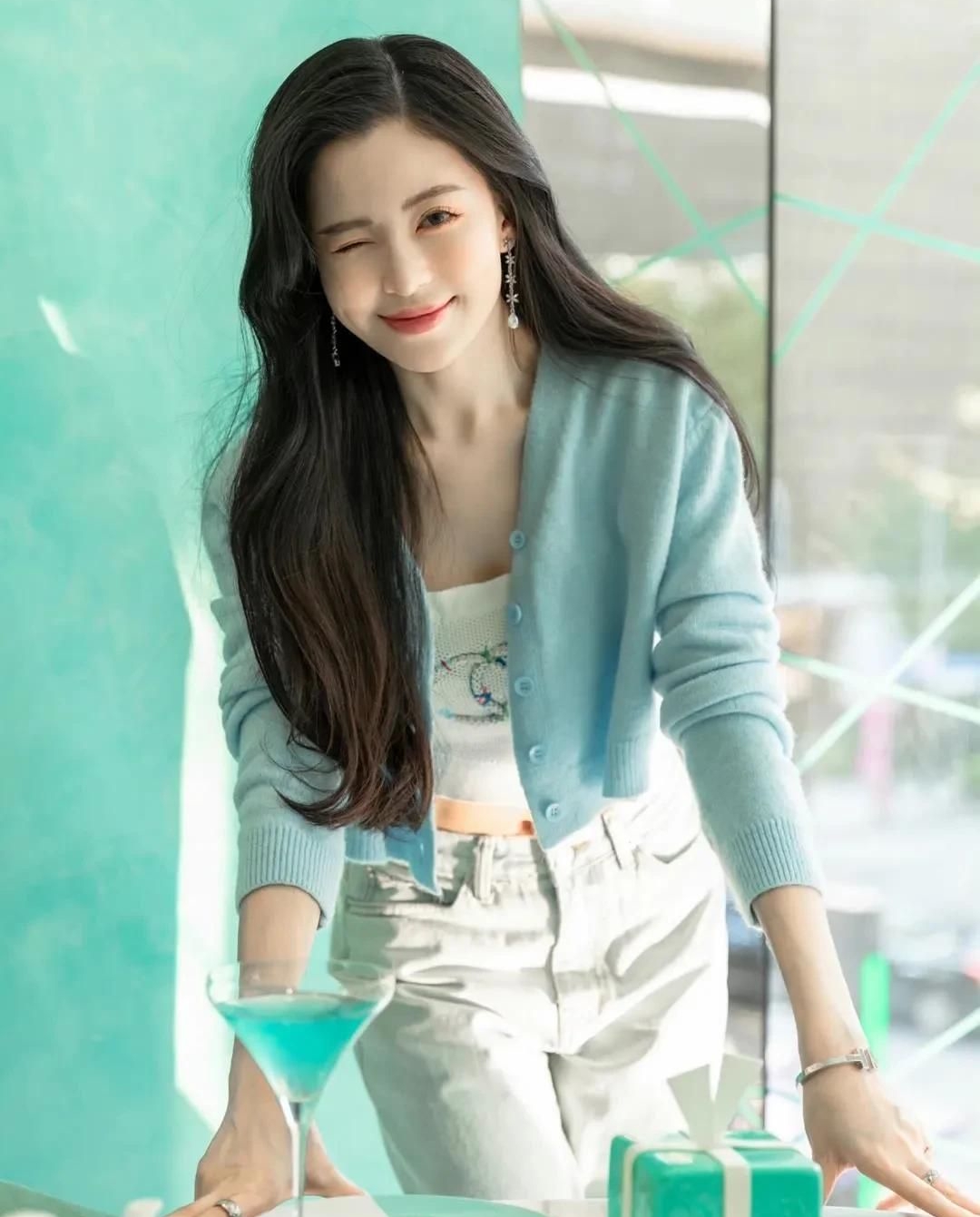 温心高清优雅写真楚楚动人