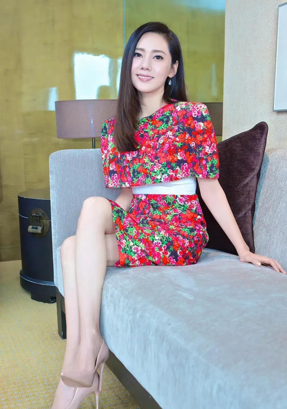 温婉秀雅的秋瓷炫,优雅迷人,清新脱俗的写真照!_高清图集_新浪网