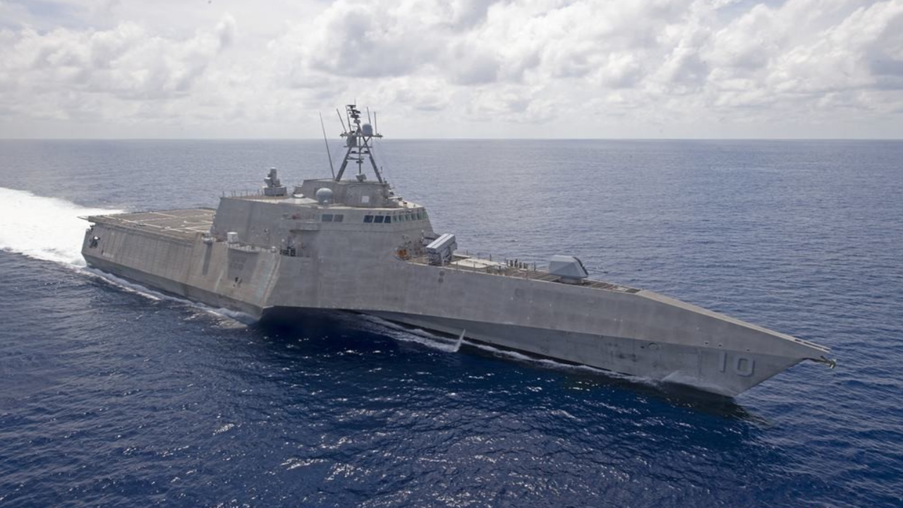 美军濒海战斗舰又来捣乱,美媒:再出现或将遭到中方电磁武器攻击