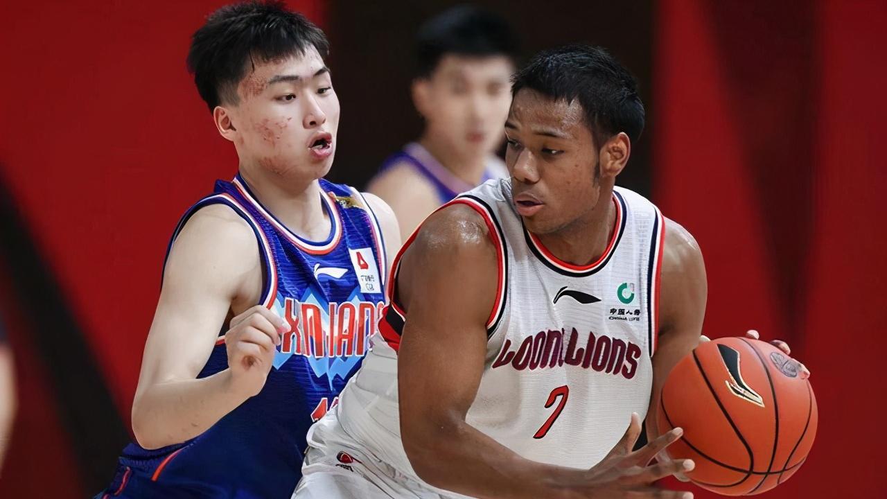 祝铭震强势单挑焦作勒布朗,这水平未来可期!