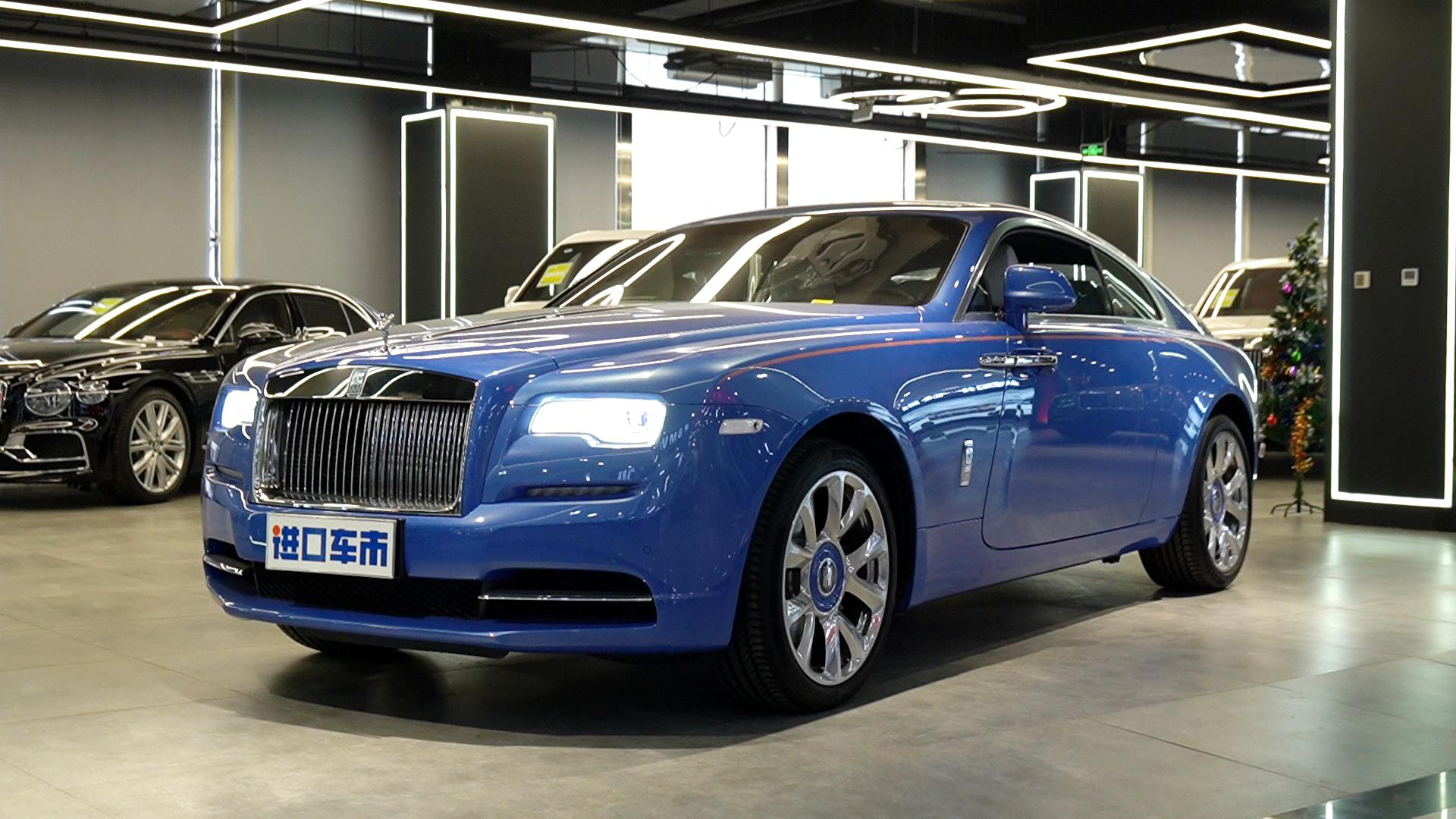 带你体验劳斯莱斯魅影阿拉伯蓝,对豪华的极致追求
