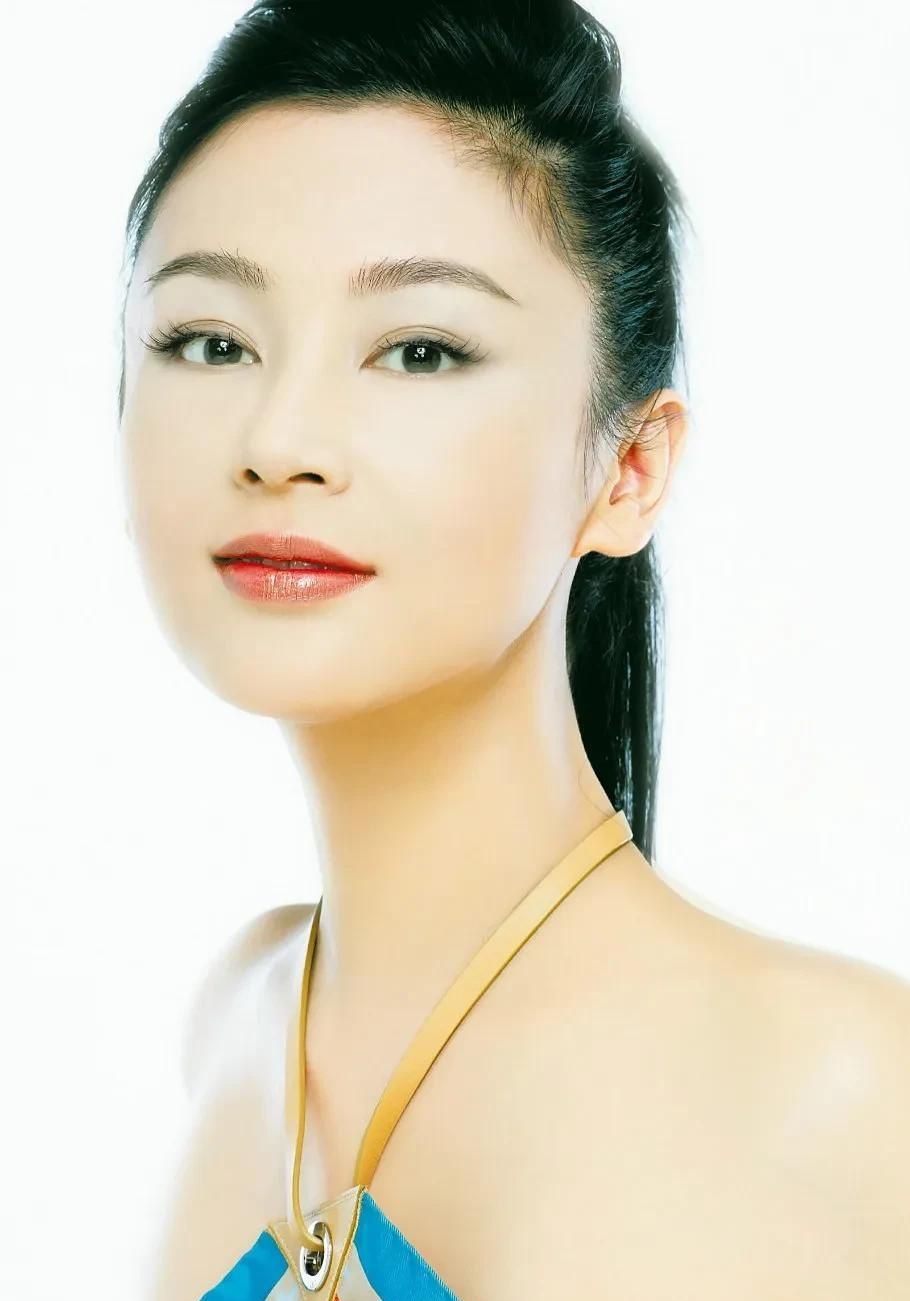 陈红,惊艳迷人,美丽惊艳的写真!__财经头条