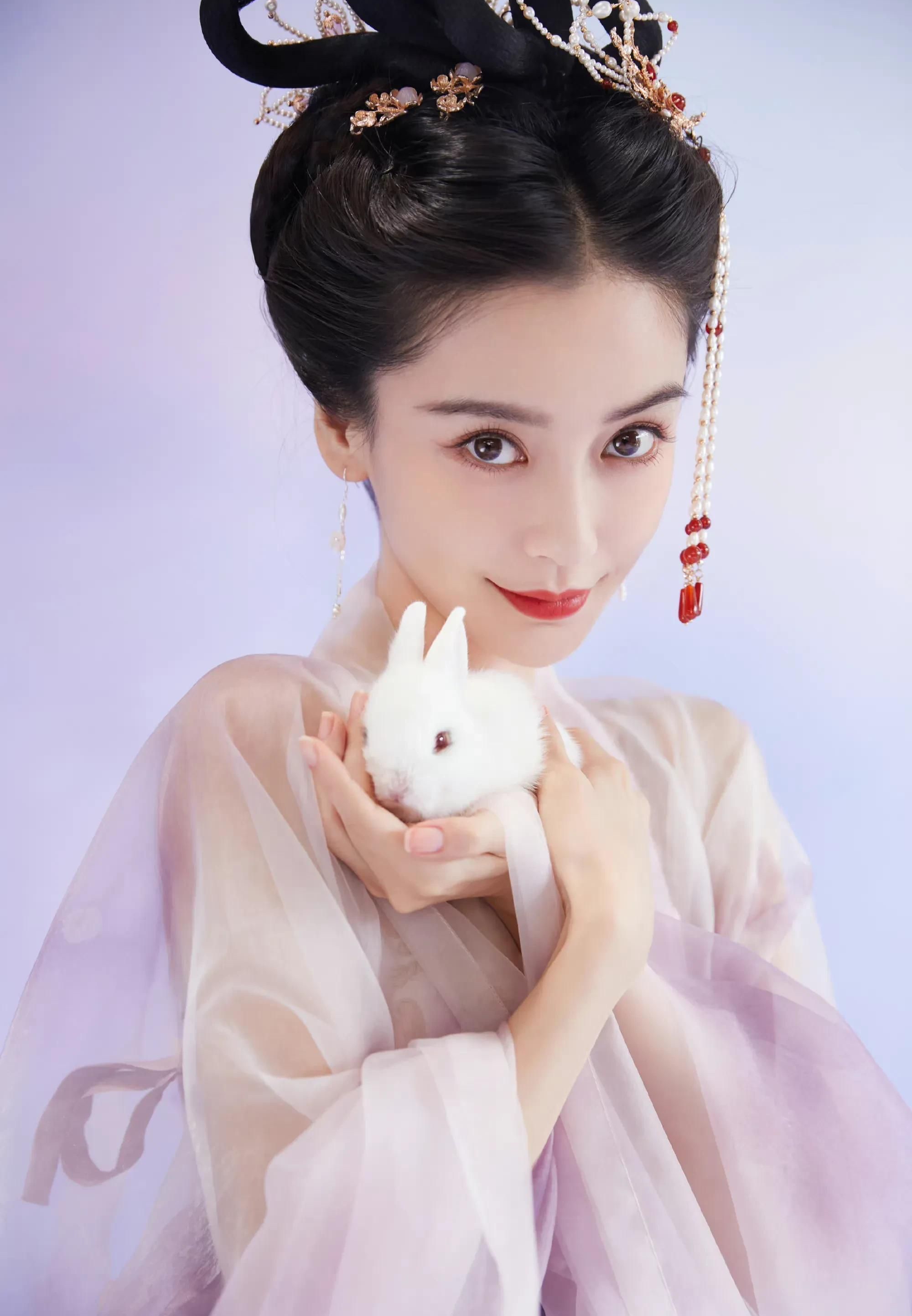 杨颖,时尚前卫,甜美可爱的写真!_高清图集_新浪网