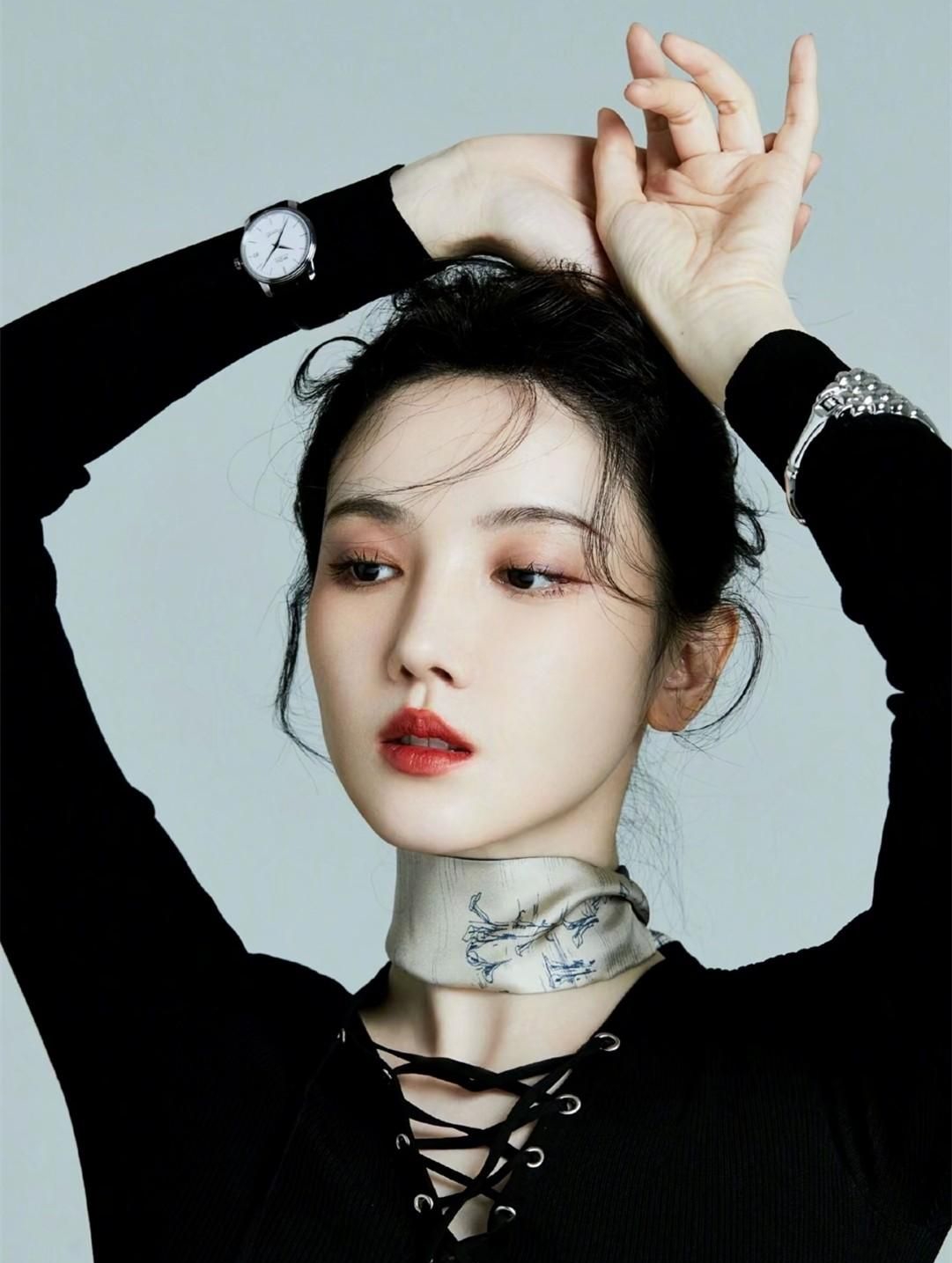 陈小纭高清俏丽美照,惊艳迷人!__财经头条