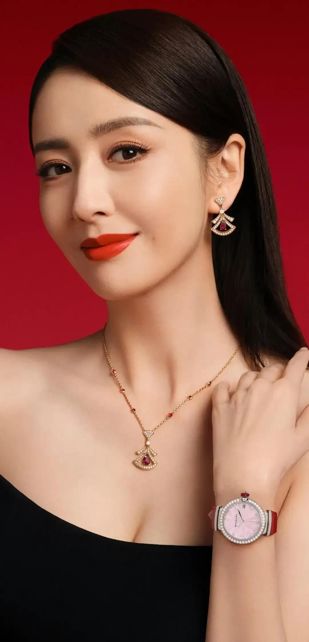 佟丽娅,妩媚动人,可爱迷人的写真照!_高清图集_新浪网