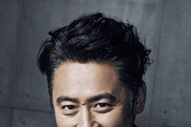 上联"吴秀波,黄海波,周立波,一波三折",网友的下联回味无穷