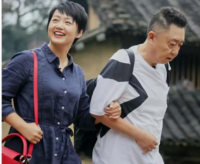 苦日子曾靠妻子2千工资养家|于谦|白慧明|妻子_新浪新闻