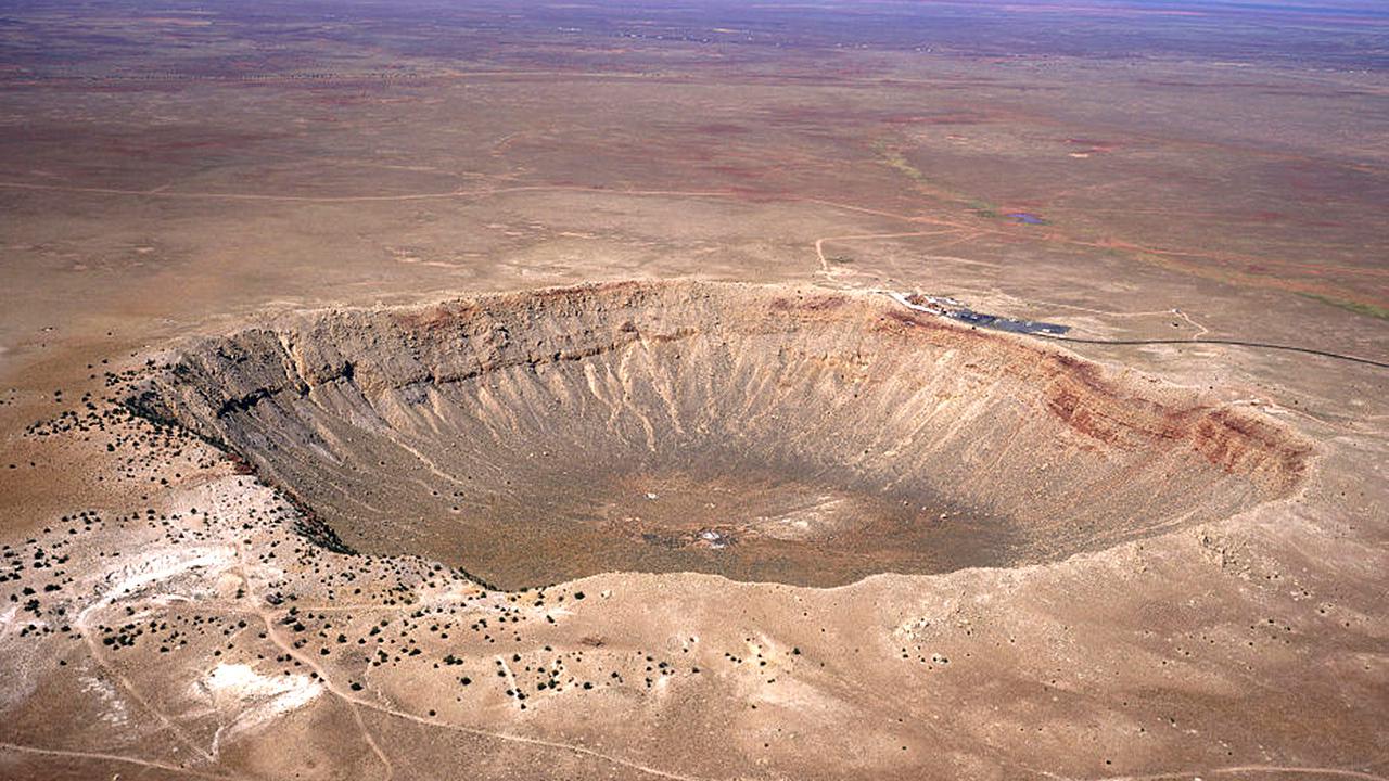 地球上最大的陨石坑图片