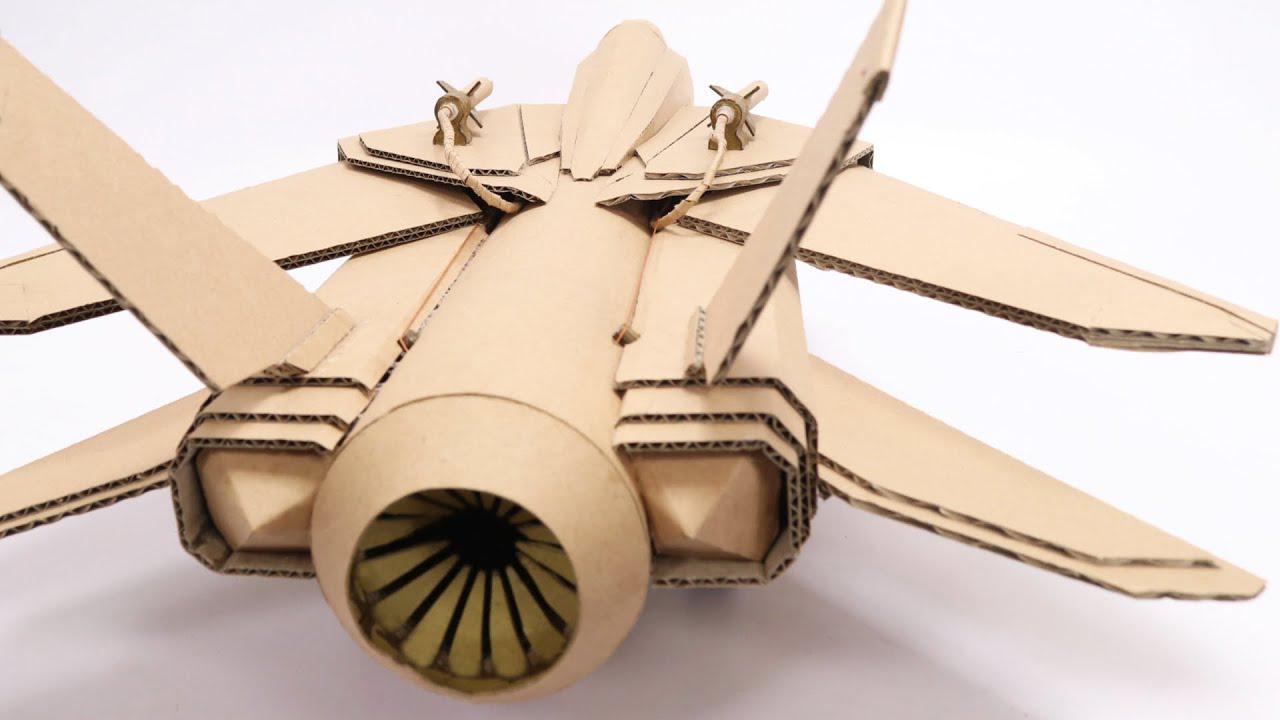 用纸板制作火柴驱动的飞机,机翼还可以收缩折叠