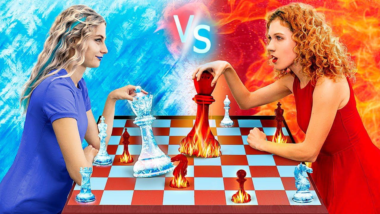 冰女孩和火女孩比赛下棋,究竟谁更厉害?看完憋不住想笑