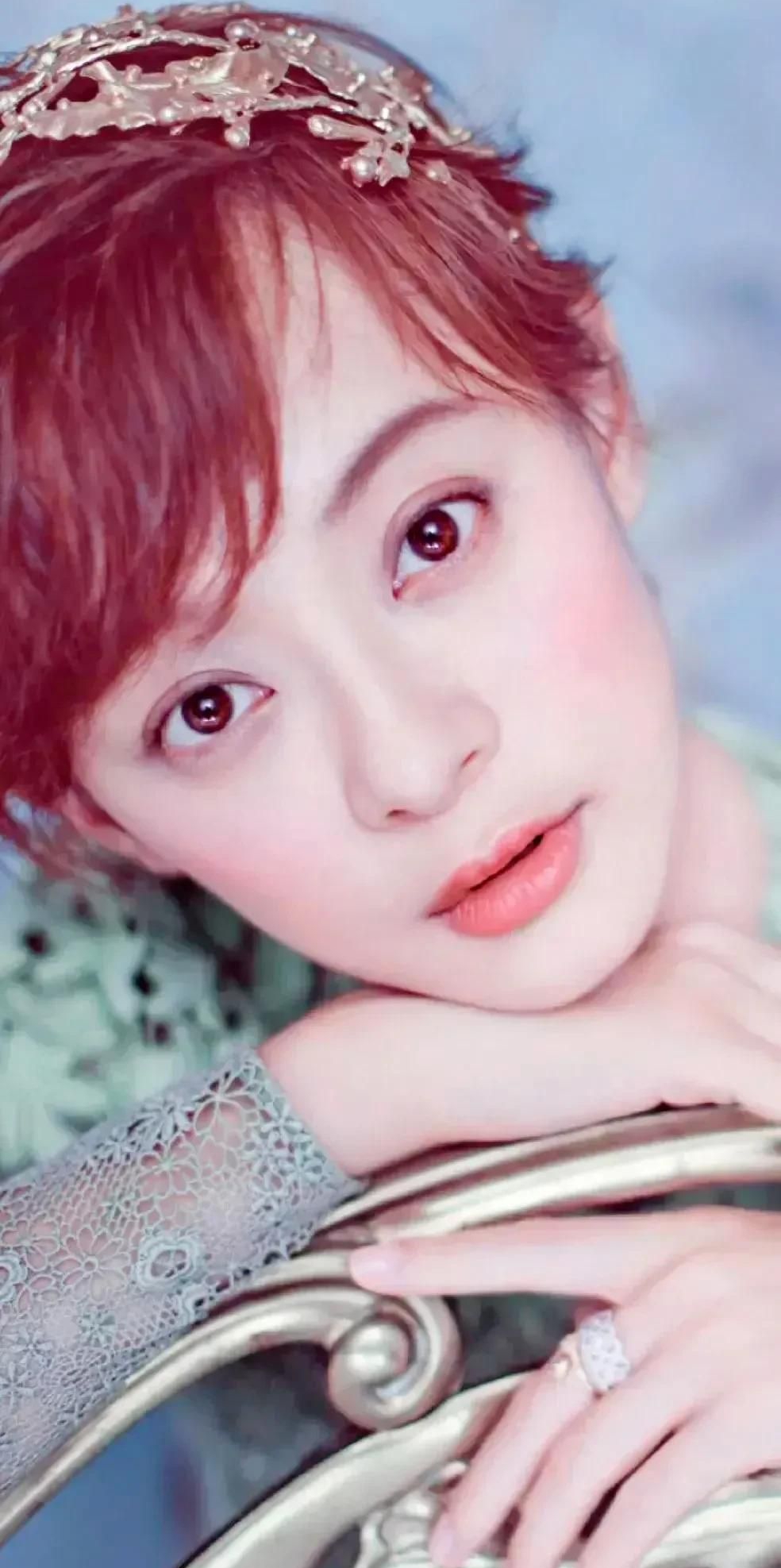 孙俪,美艳动人,端庄大方的写真美图!__财经头条