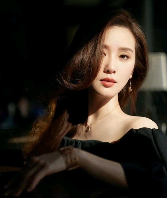 刘诗诗--惊艳迷人!_高清图集_新浪网