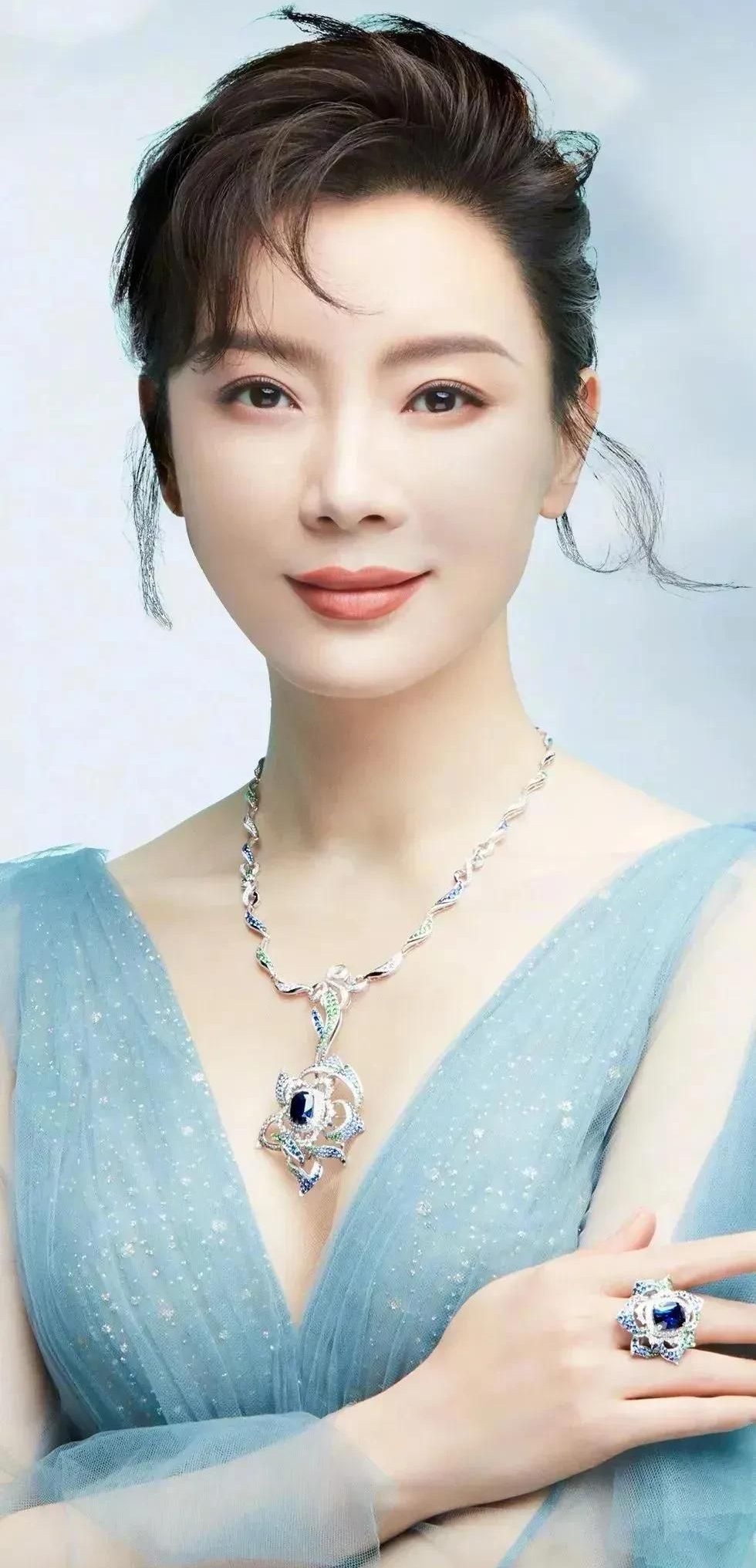 陈数,知性优雅,楚楚动人的写真集!_高清图集_新浪网