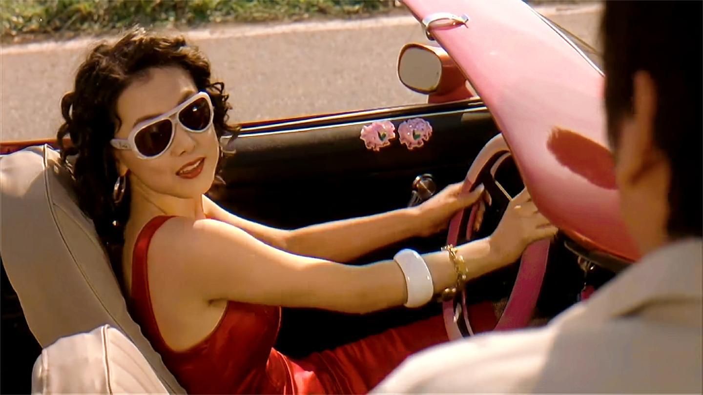 韩国犯罪电影:拜金女老师羞辱,体罚学生,20年后被狠狠报复!