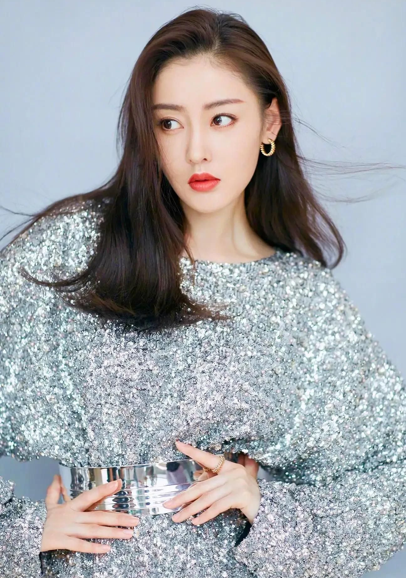 张天爱,姣好的容颜,窈窕的身材,惊艳迷人!__财经头条