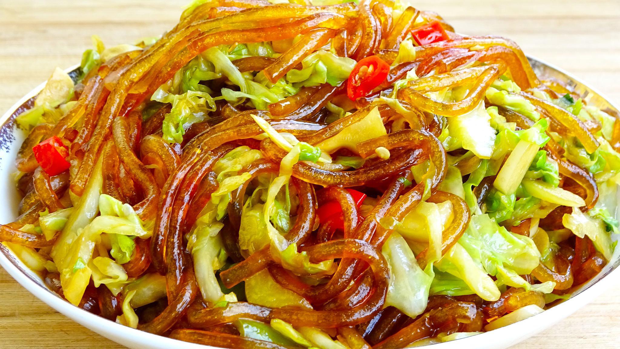 原来包菜炒粉条是这样做的,难怪以前老粘锅还不好吃,技巧全在这