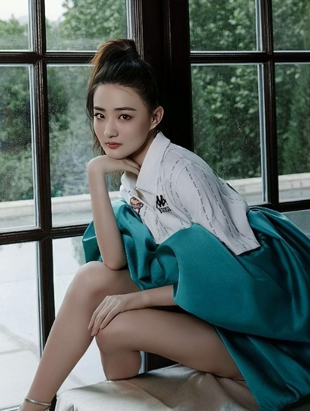 徐璐高清俏丽美照妩媚动人