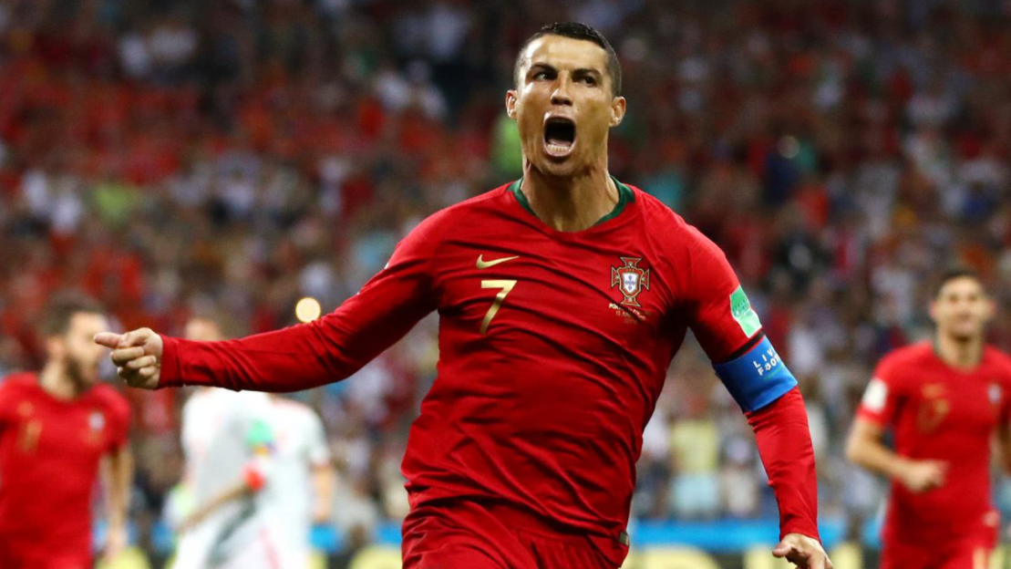 c罗世界杯任意球救主,以帽子戏法绝平西班牙