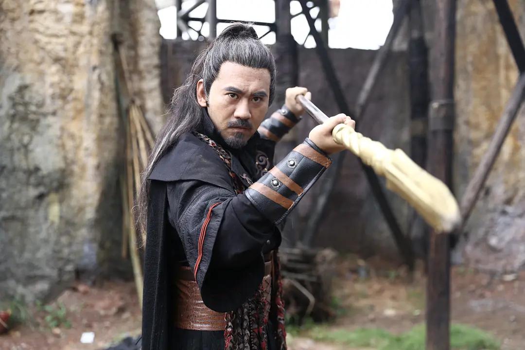 《大偃术师》上映,酷似真人版《秦时明月》,男主蠢到死!