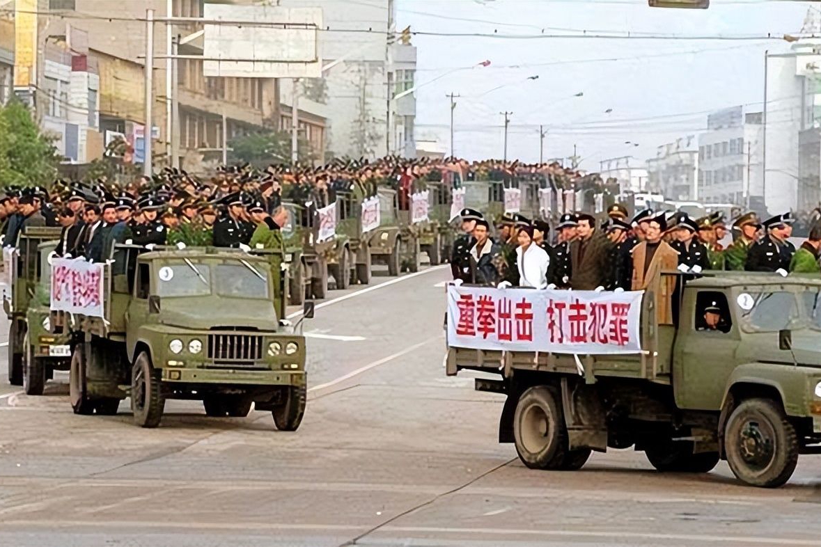 1983年严打,首战就在唐山,当年的黑恶势力有多么嚣张