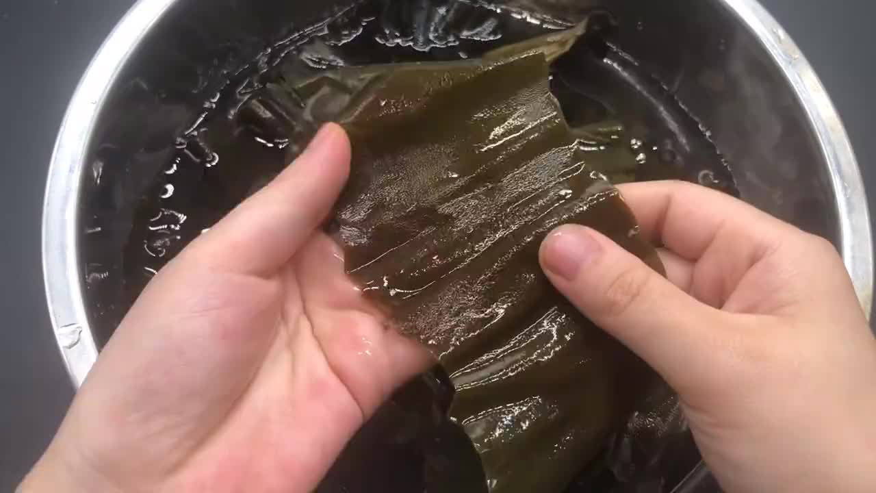 原来泡发海带这么简单水里多加两样东西15分钟泡好还没无腥味