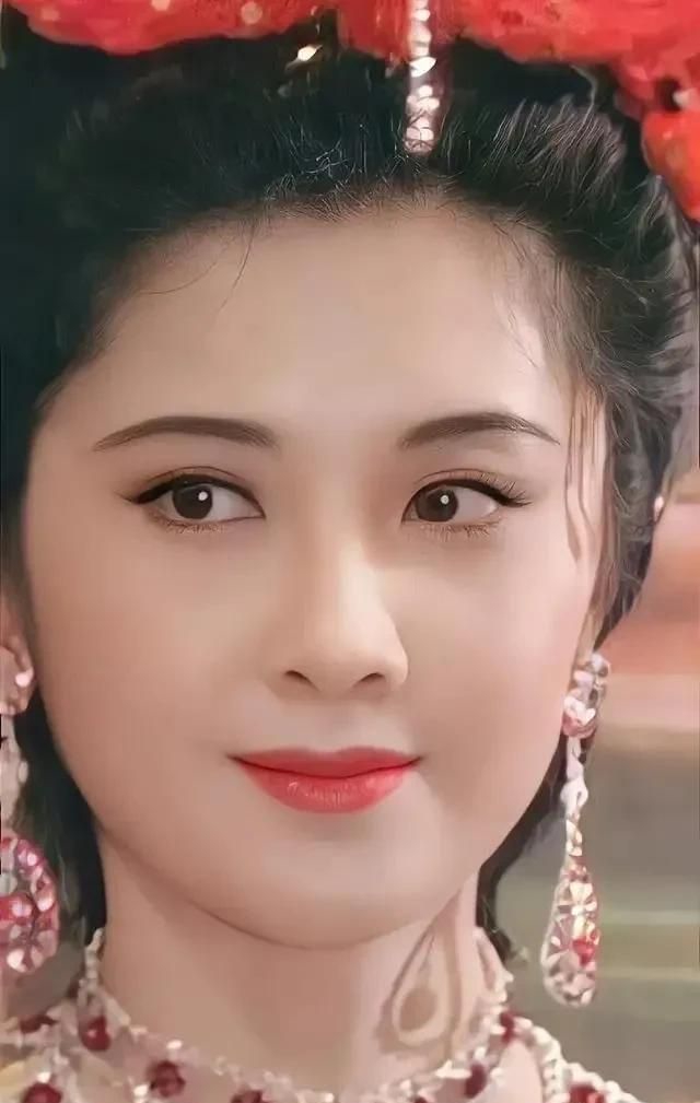 高贵优雅的朱琳,高贵冷艳,温婉秀丽的写真照!_高清图集_新浪网