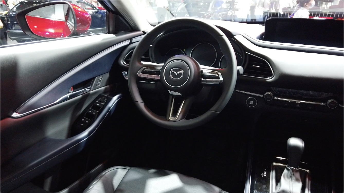 车展实拍马自达cx-30——内饰