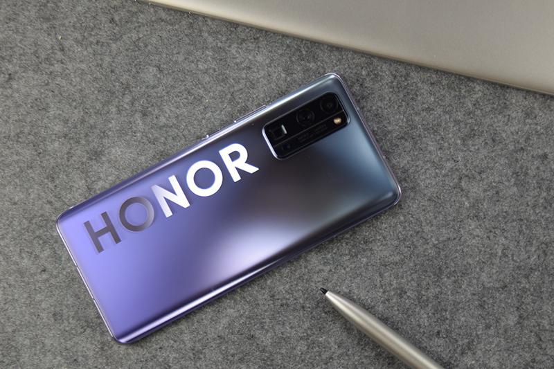 21款凯美瑞双擎怠速高 新车多久能去除异味