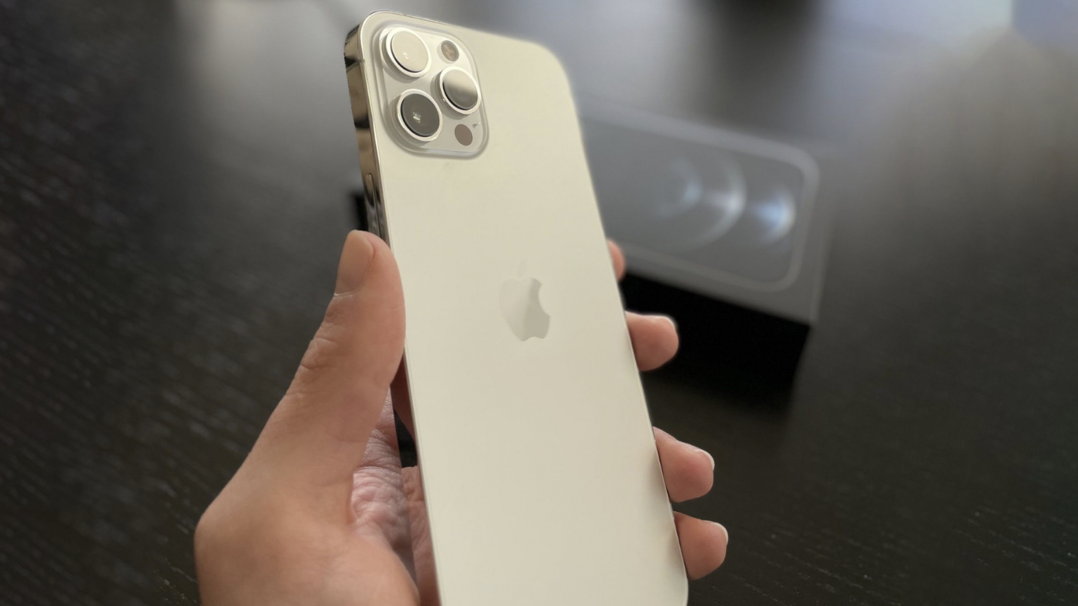 网友实拍iphone12promax录像频闪