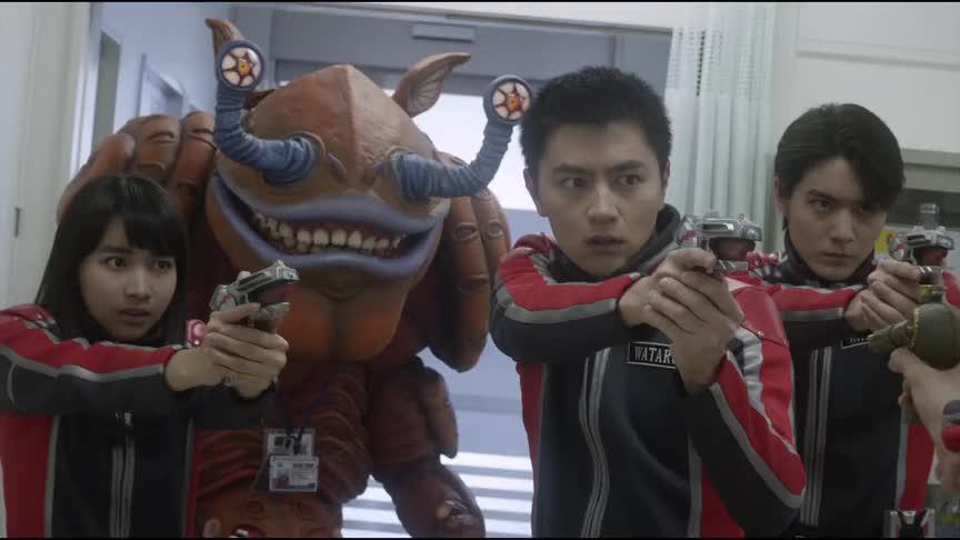 艾克斯奥特曼:博士这戏演的不错,一人挡住了所有吉奥