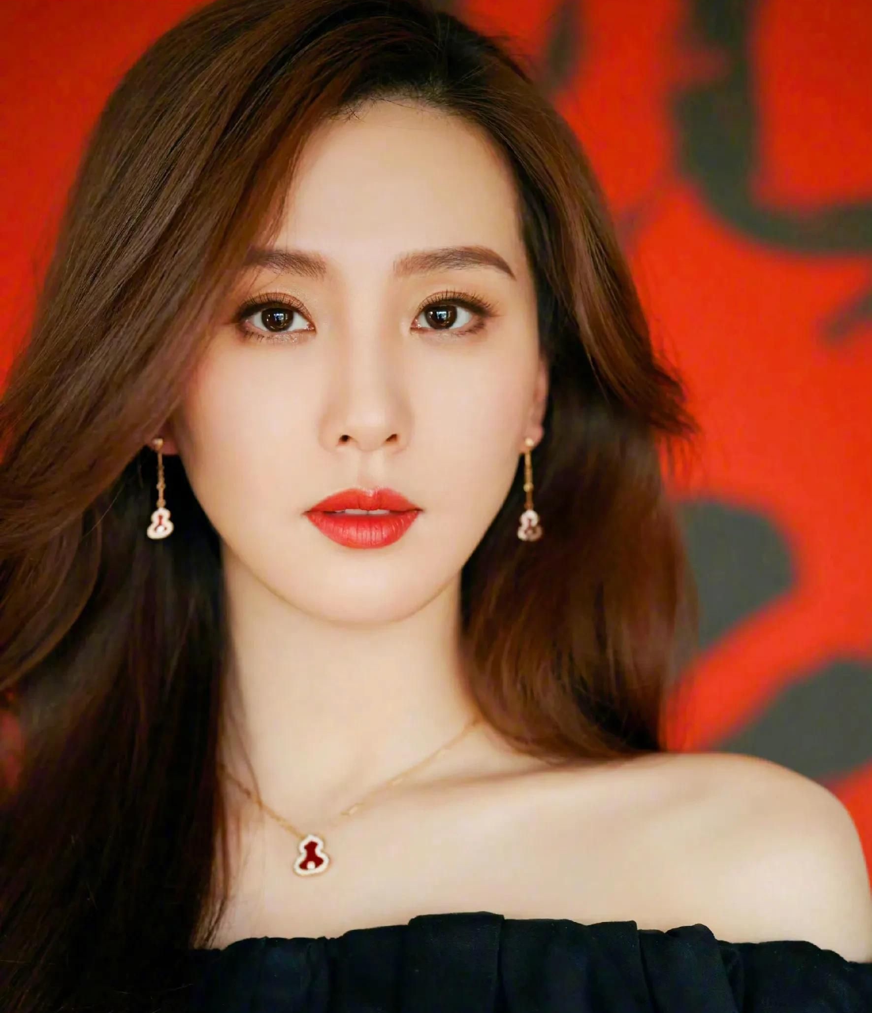 刘诗诗高清写真照温文尔雅甜美可人