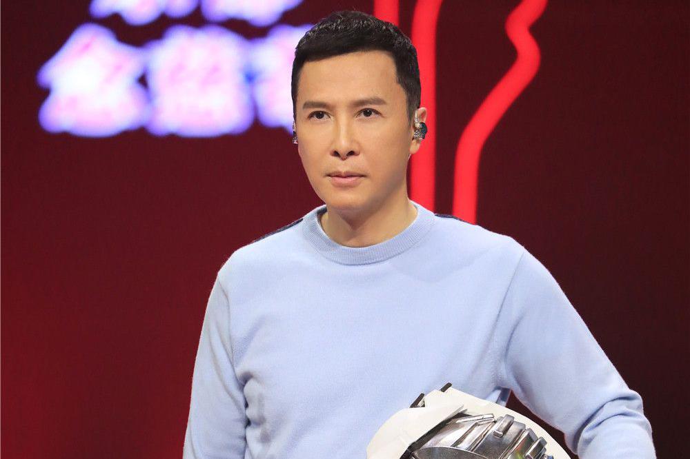 "和平哥"居然是甄子丹《蒙面唱将猜猜猜》观众大呼"不可思议"