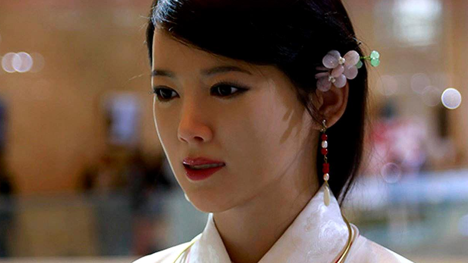 中国女性机器人诞生,比日本的好多了,网友:不愁没媳妇了