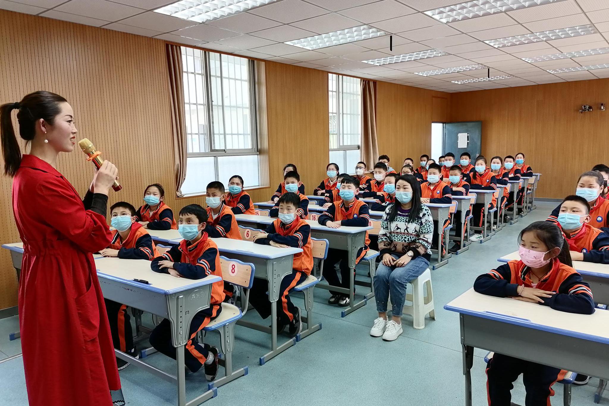 平利县城关第二小学开展健康教育系列活动