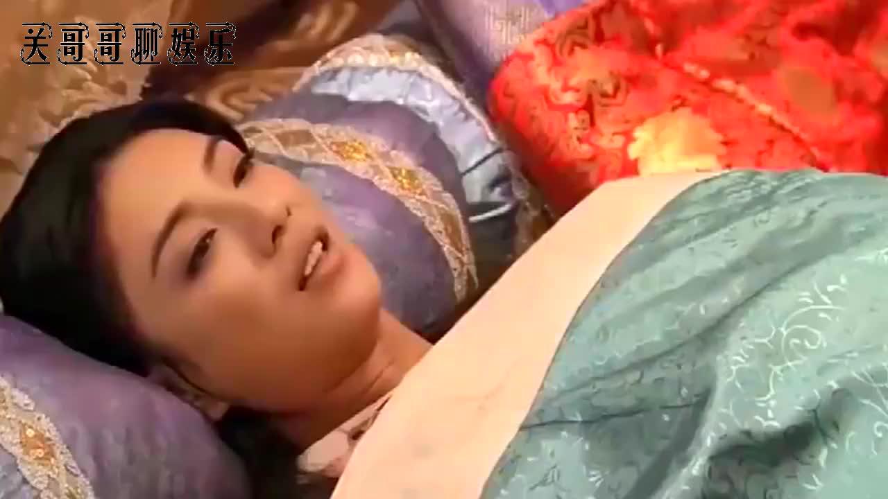 宠妃大着肚子被皇后推下楼梯以为孩子没希望了,不料平安生皇子