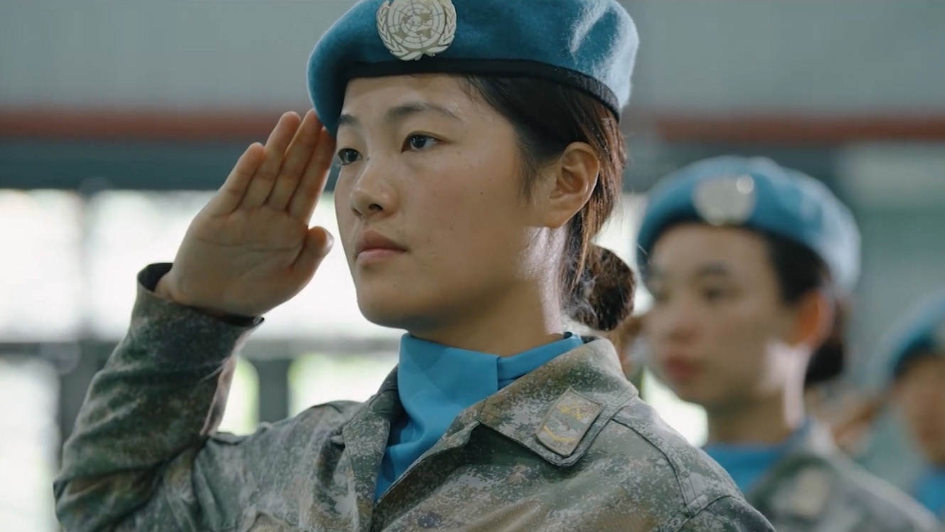 00后维和女兵,在黎巴嫩执行扫雷任务!