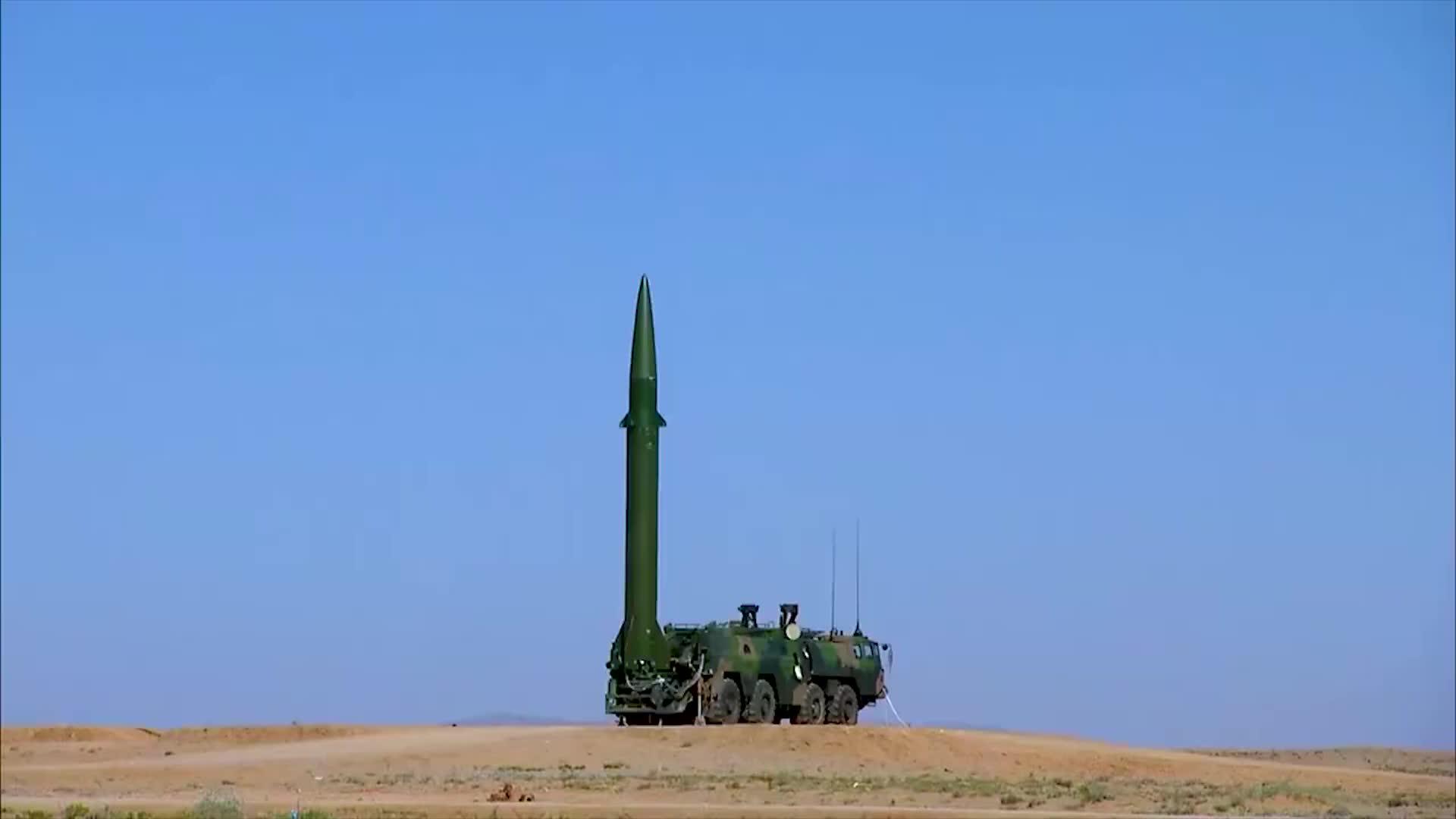 中国火箭军高燃军演视频,火力全开的镜头太霸气了!