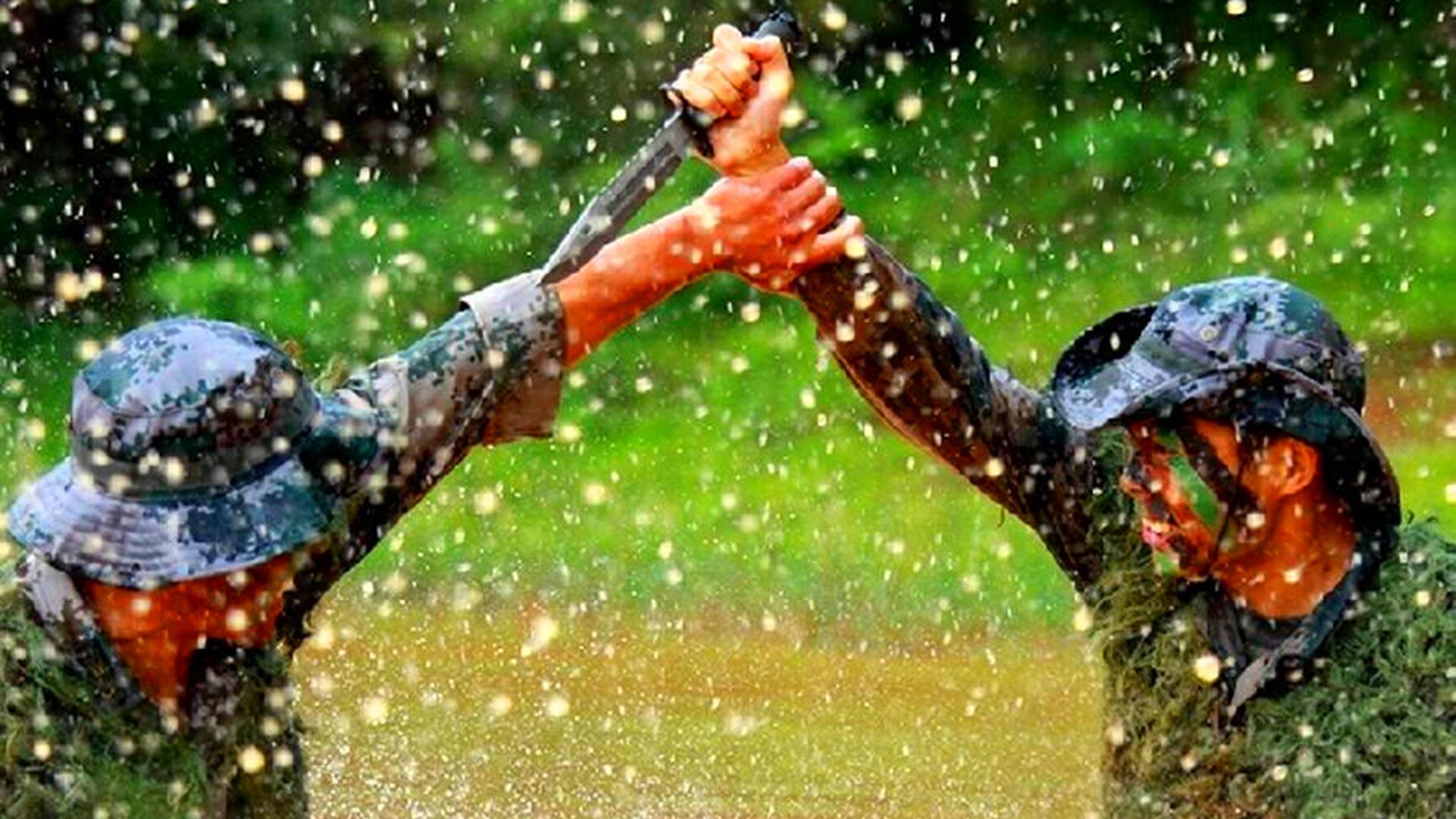 解放军"西南猎豹"特战旅猎人训练!印军看了躲在帐篷里瑟瑟发抖