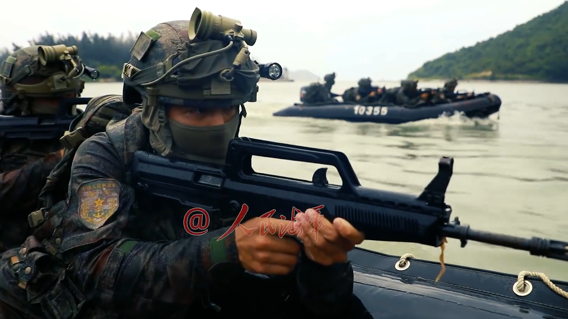 海军"蛟龙突击队",特种作战砺"刀尖"!